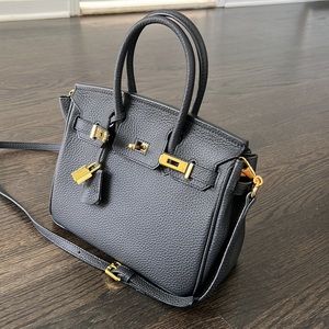 London New York Tote - New; Never Worn